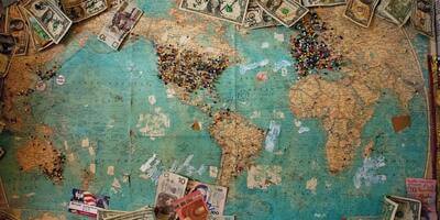 Jak i czym płacić za granicą? Najważniejsze informacje